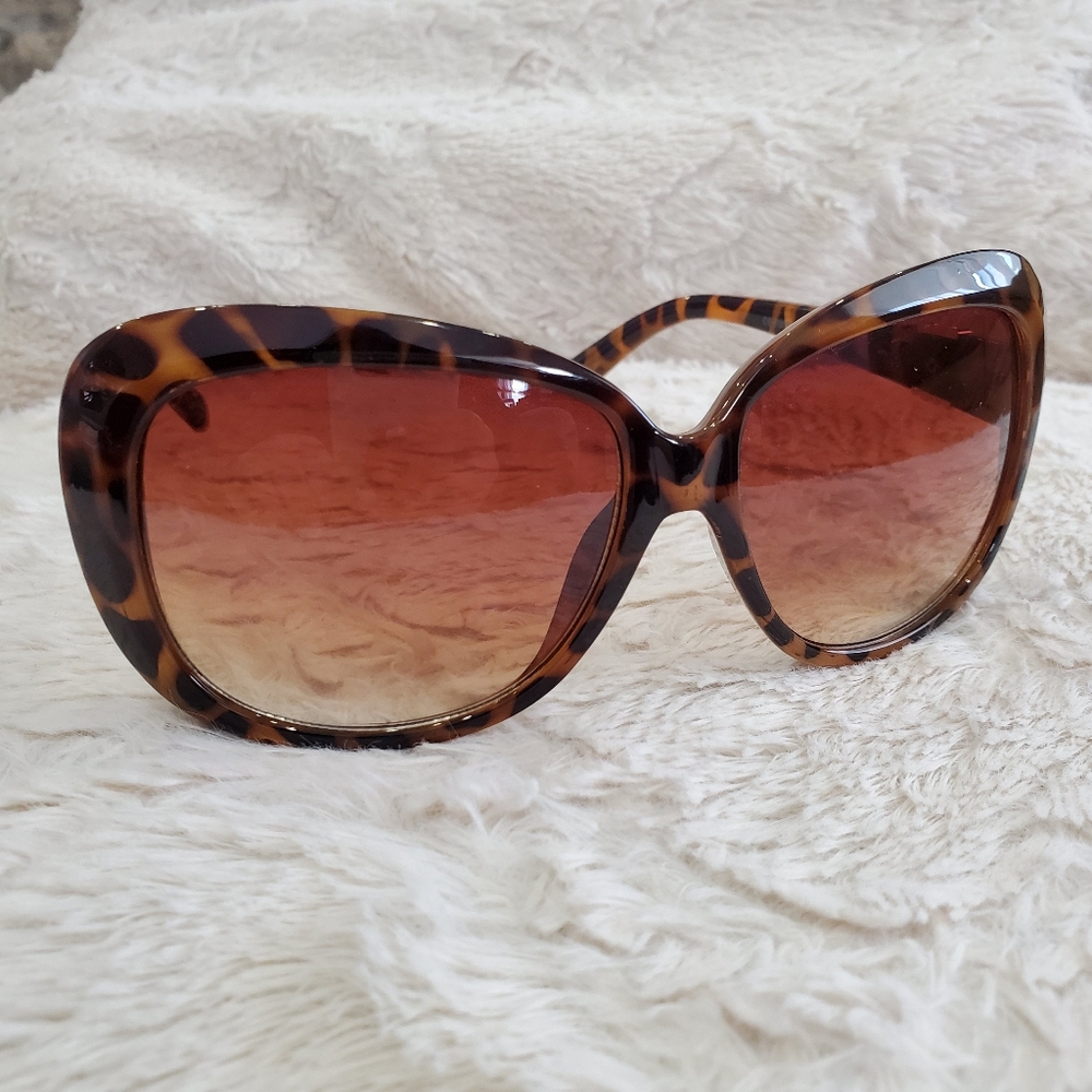 Franco Sarto Tortoiseshell Sunnies